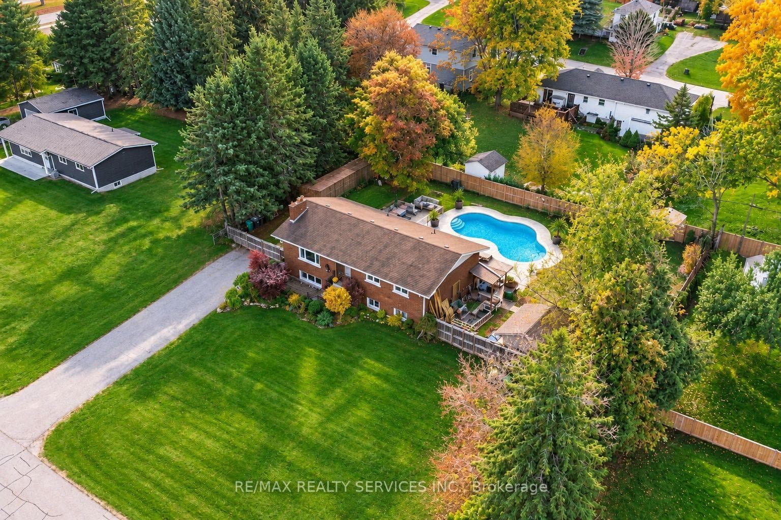 32 Caledon Street, Caledon, ON L7K 0E2