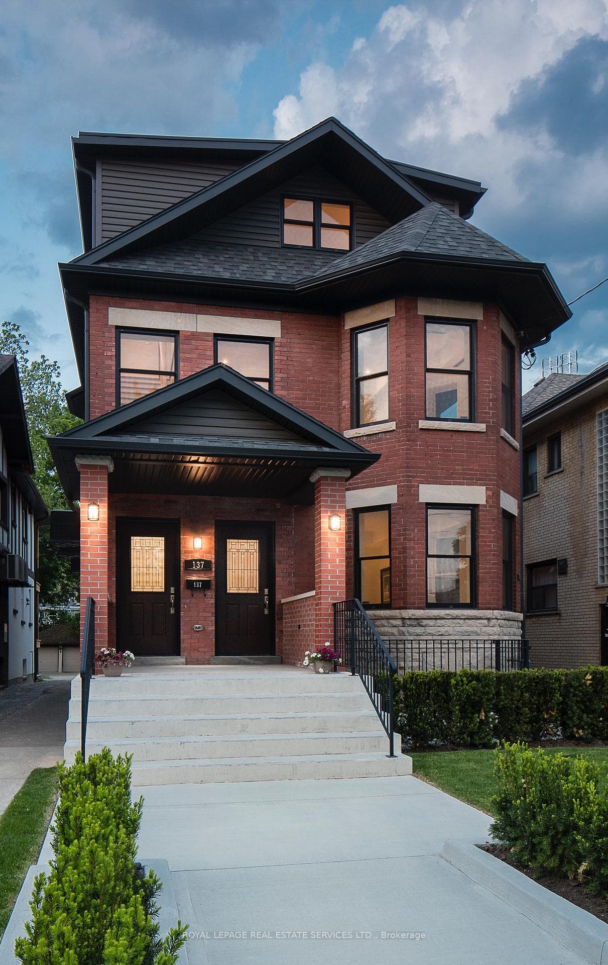 137 High Park Avenue, Toronto, ON M6P 2S3