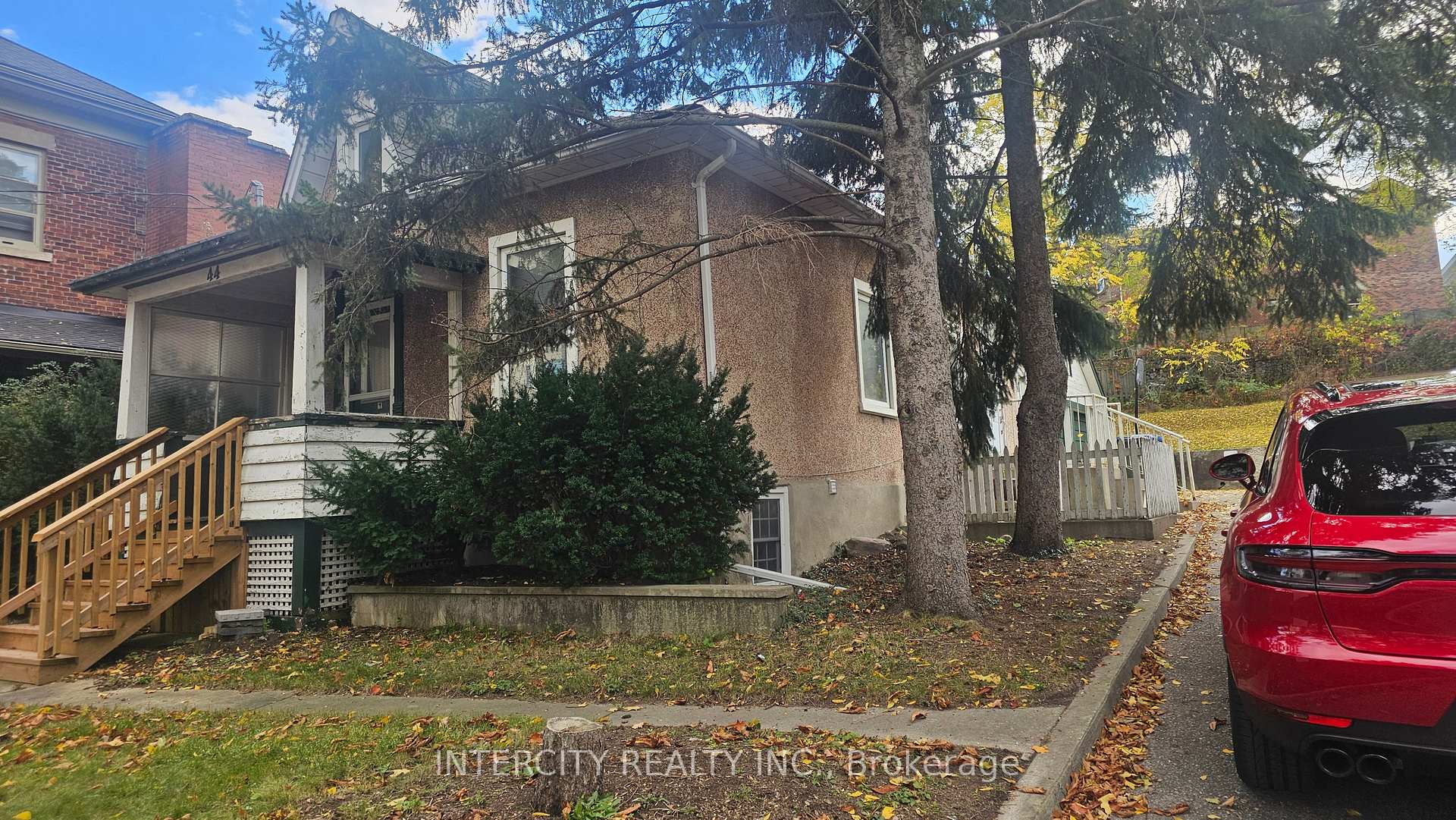 44 Cardigan Street, Guelph, ON N1H 3Z4