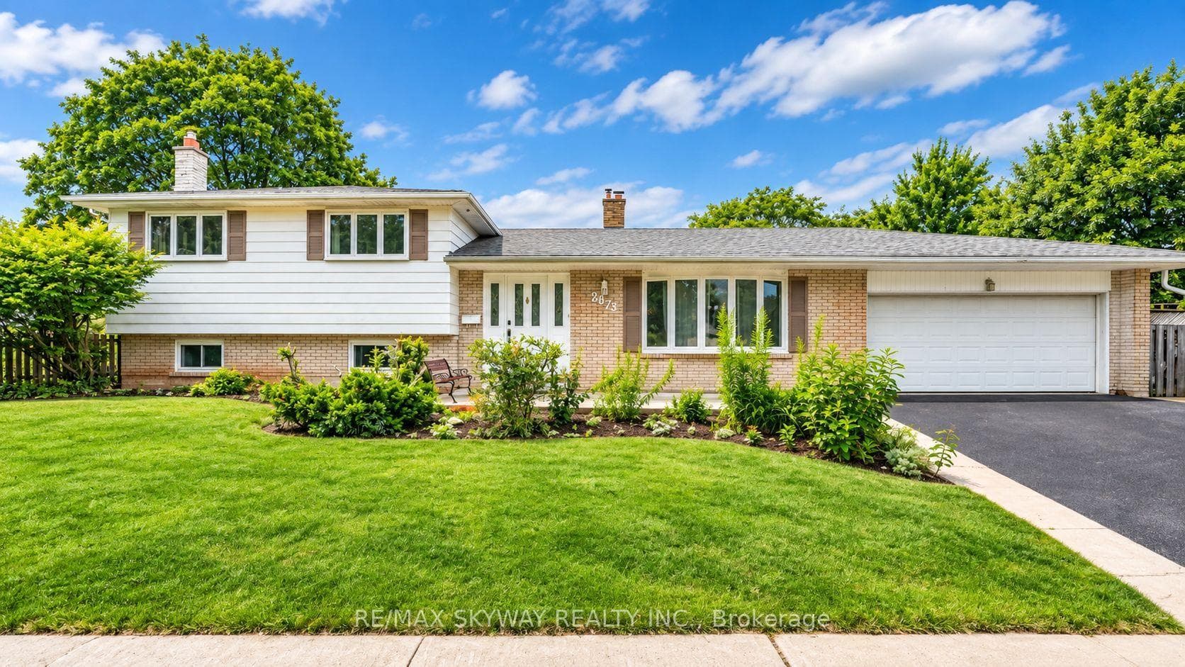 2673 Thorn Lodge Drive, Mississauga, ON L5K 1L1