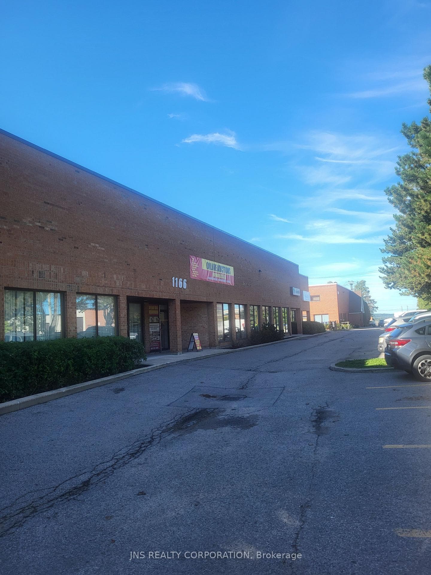 1166 Gorham Street 4, Newmarket, ON L3Y 8W4