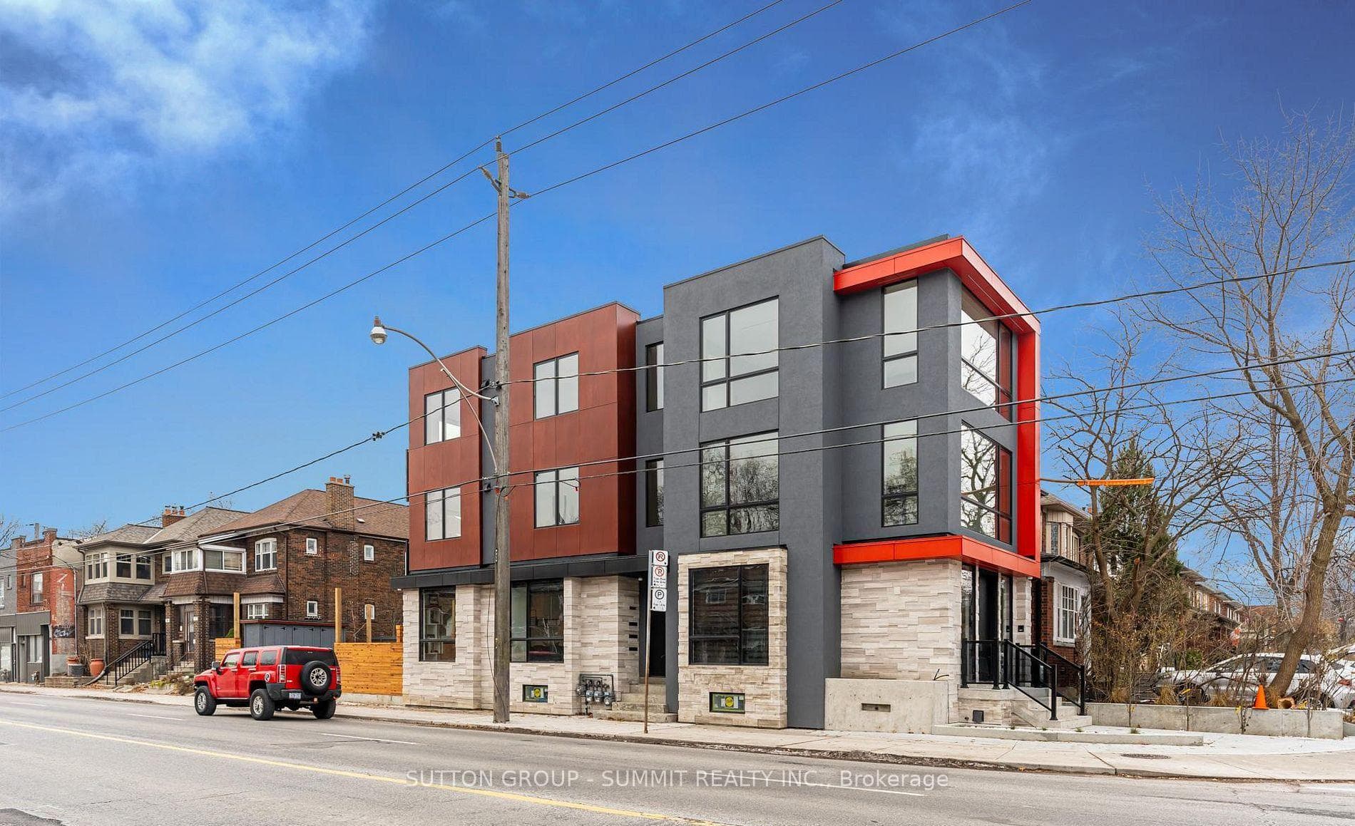 218 Jane Street Main Floor, Toronto, ON M6S 3Y9