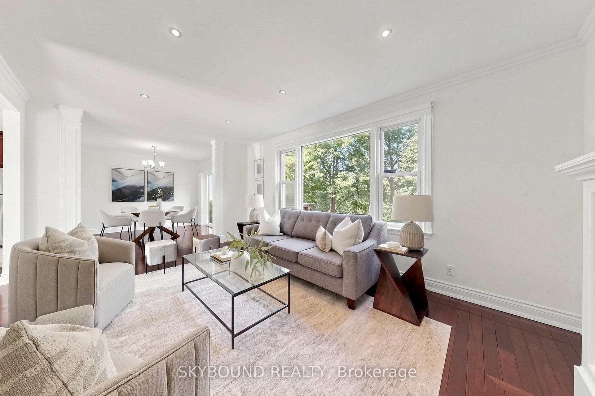 19 Riverview Heights, Toronto, ON M9P 2N3