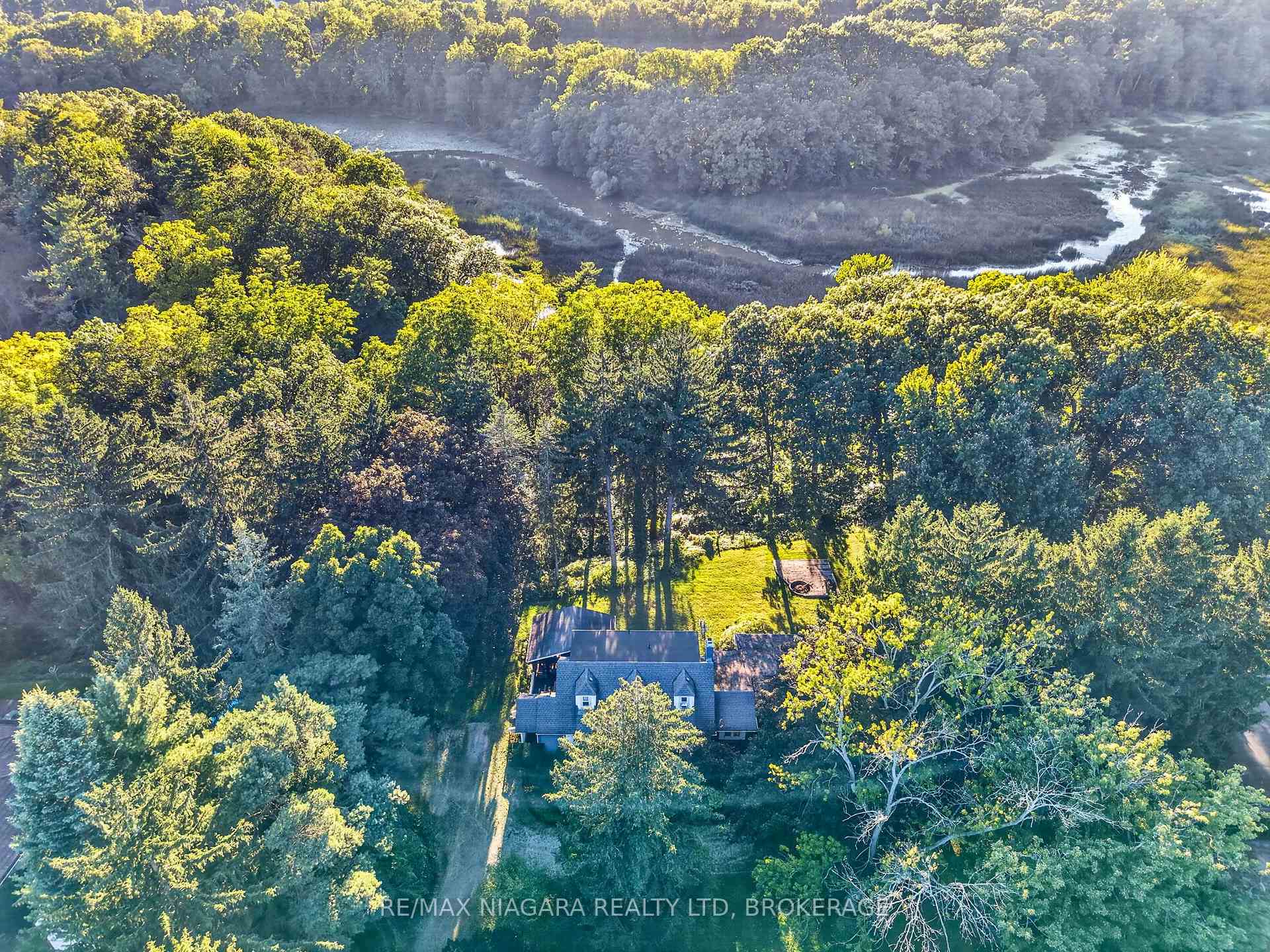 1577 Gregory Road, St. Catharines, ON L2R 6P9