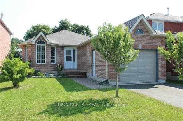 41 Mcveigh Drive, Barrie, ON L4N 7E3