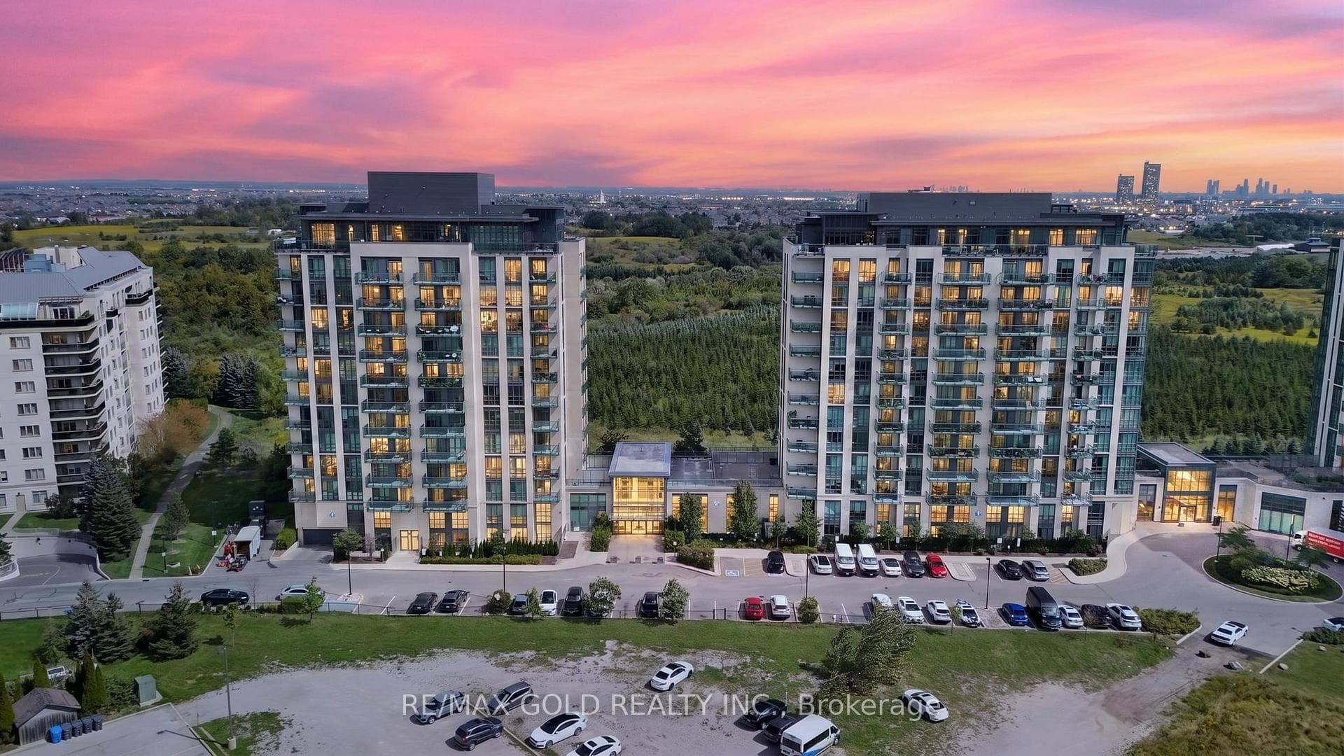 55 Yorkland Boulevard 308, Brampton, ON L6P 4K9
