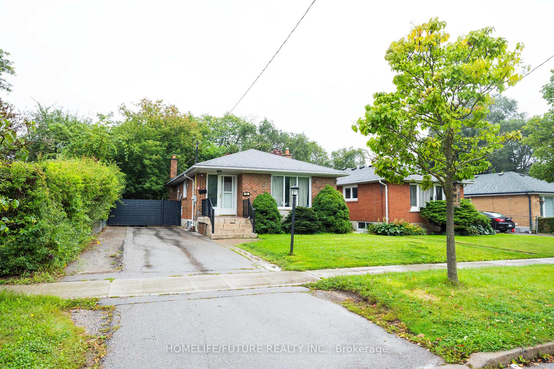 65 Blakemanor Boulevard, Toronto, ON M1J 2W6