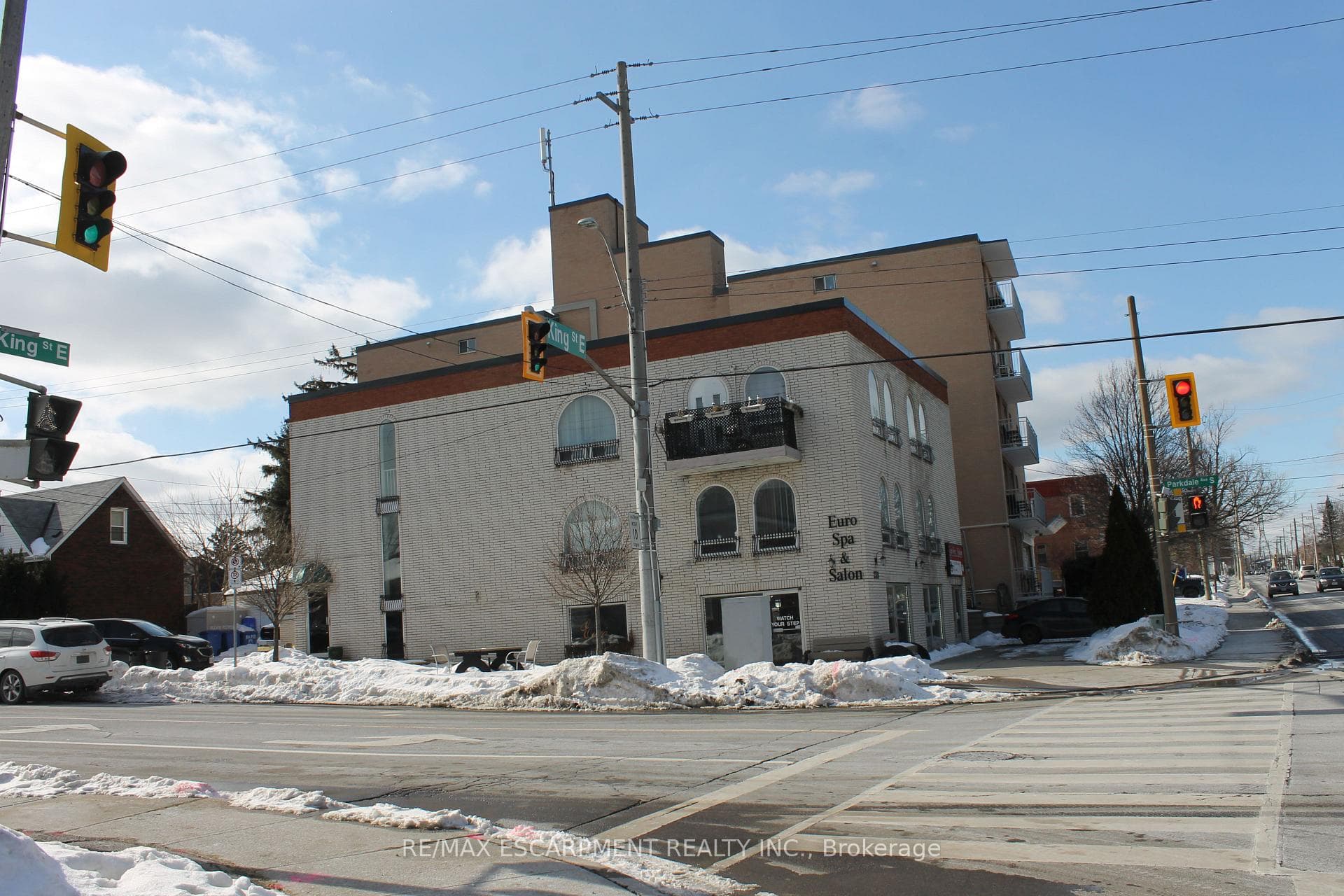 2328 King Street, Hamilton, ON L8K 1X4
