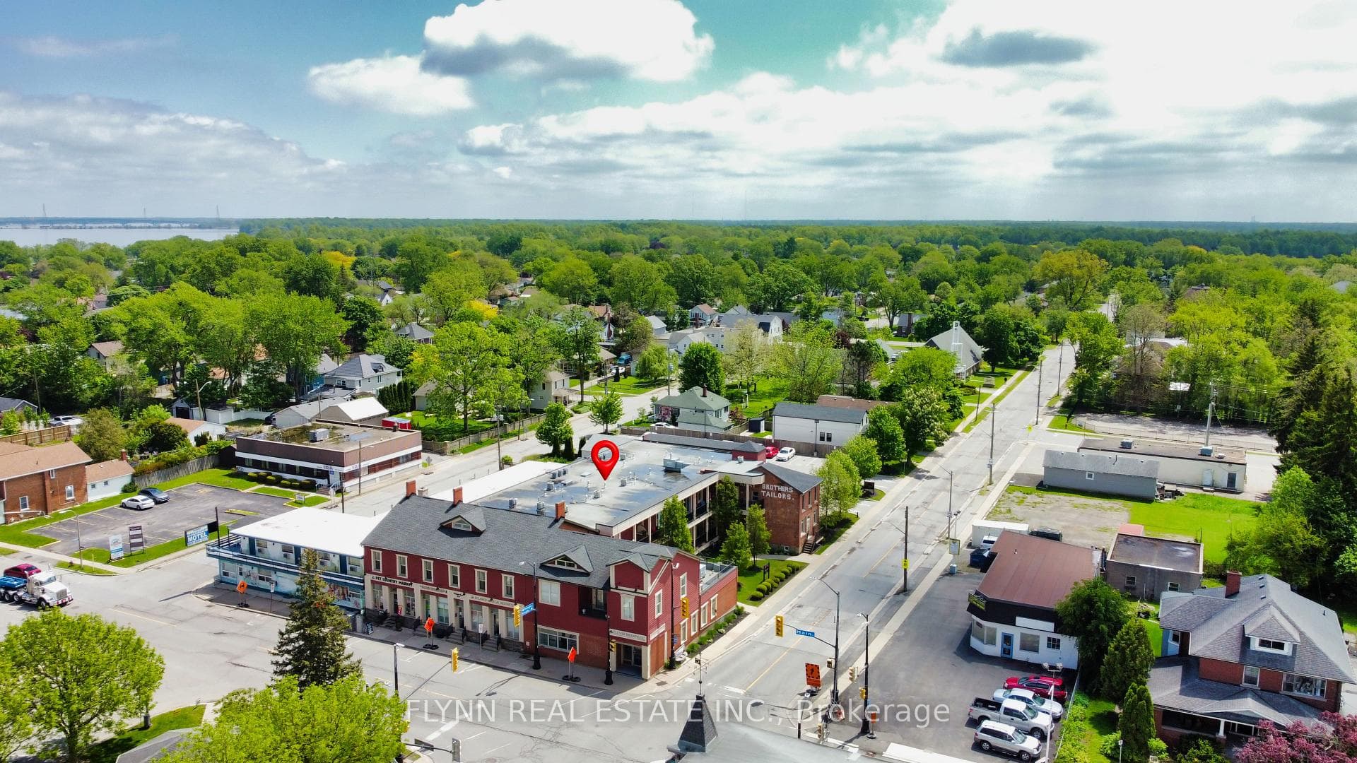3710 Main Street 207, Niagara Falls, ON L2G 6B1