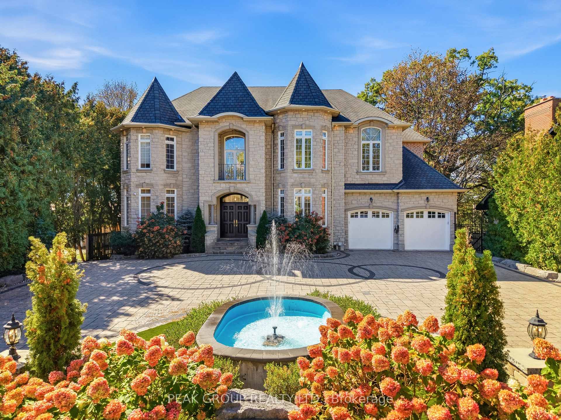 492 Rougemount Drive, Pickering, ON L1W 2B9