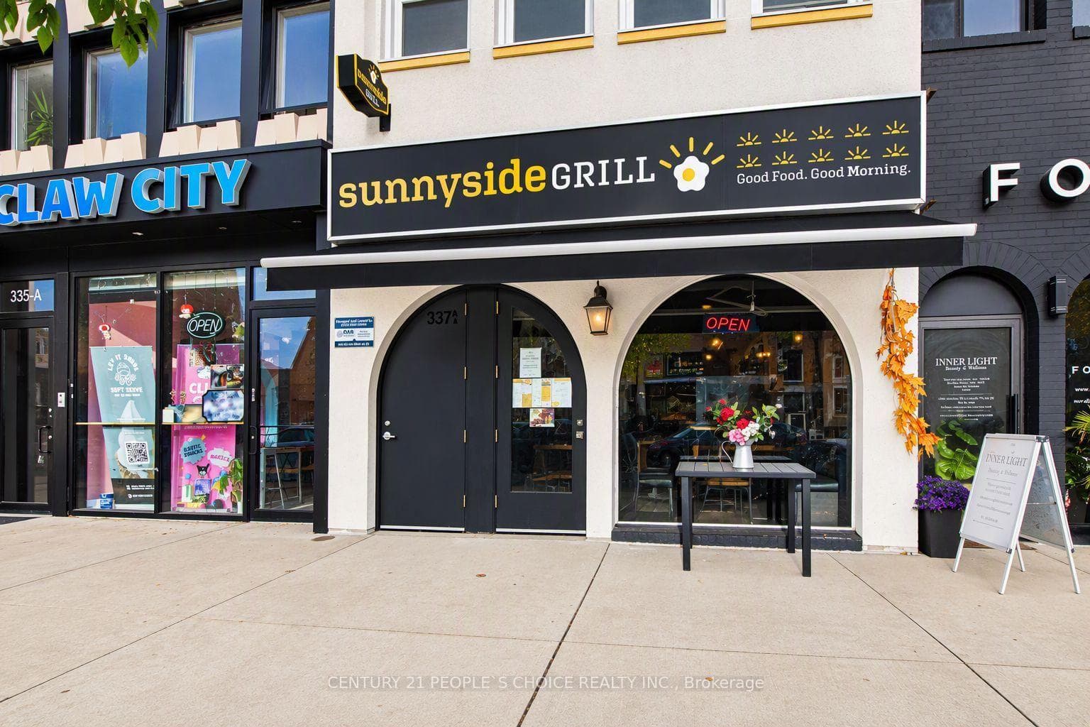 337 Lakeshore Road E, Oakville, ON L6J 1J4