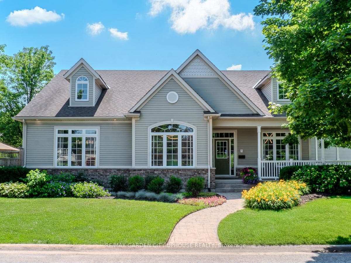 45 Oarsman Crescent, St. Catharines, ON L2N 6S7
