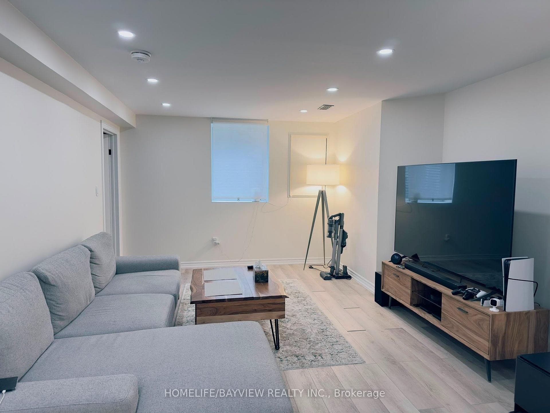 128 Adam Place Lower unit/Basement, Newmarket, ON L3Y 8C4