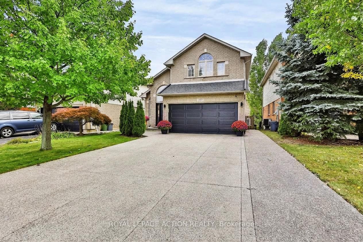 48 Holkham Avenue, Hamilton, ON L9K 1N9