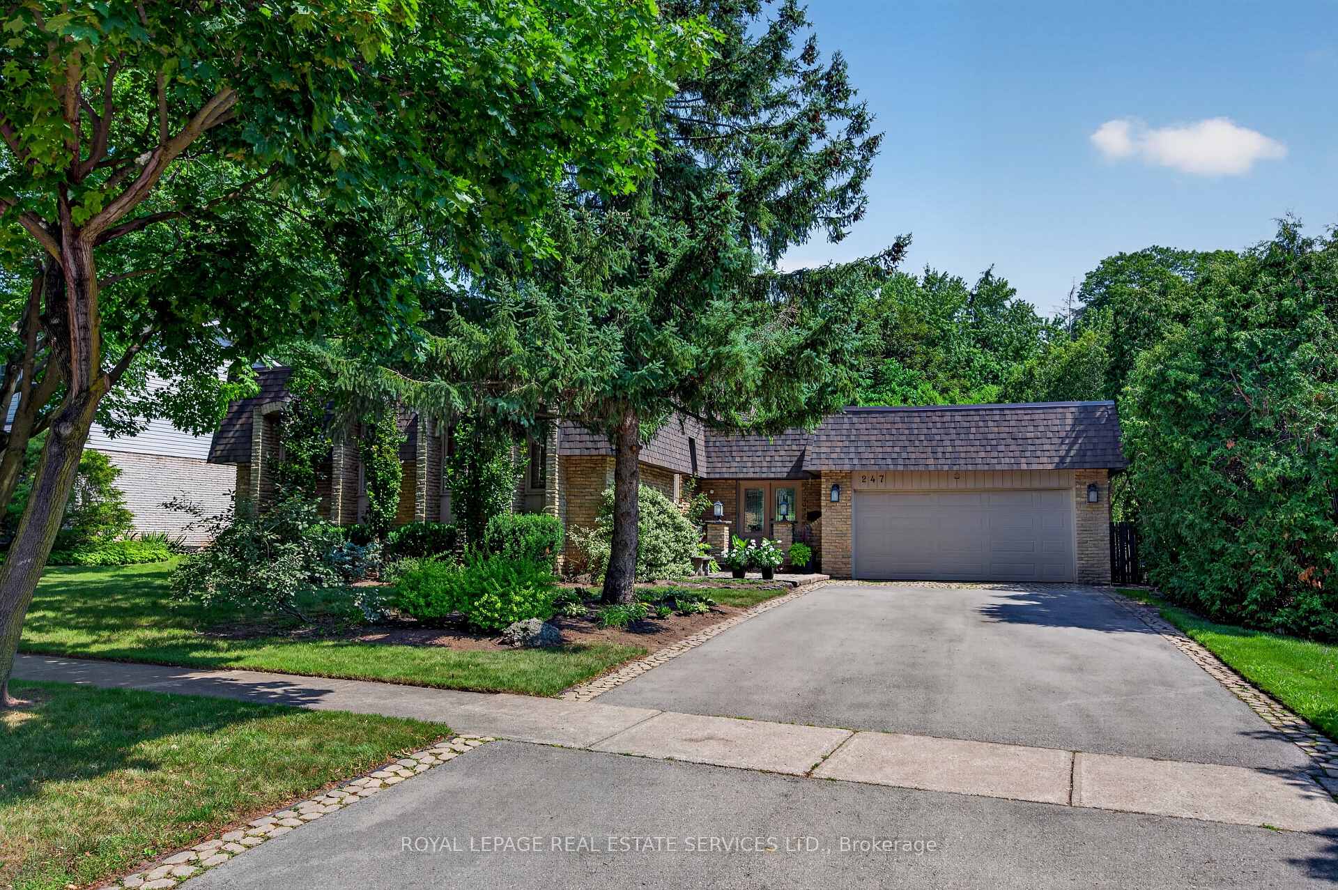 247 Spring Garden Road, Oakville, ON L6L 5H5