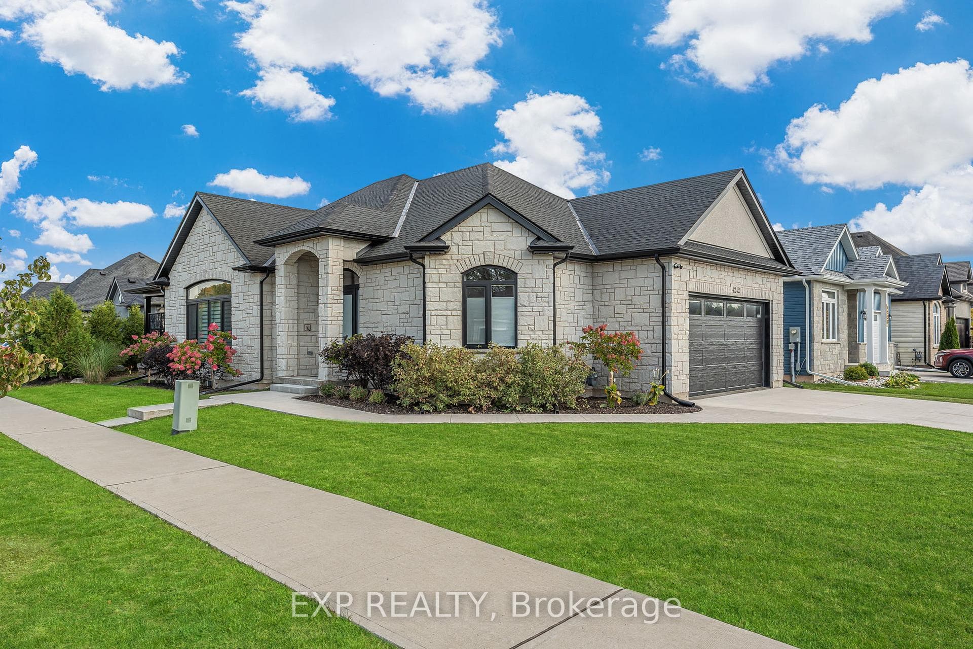4242 Village Creek Drive, Fort Erie, ON L0S 1S0