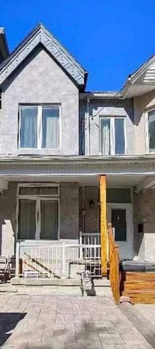 16 Ross St Street Bedroom A bsmt, Toronto, ON M5T 1Z9