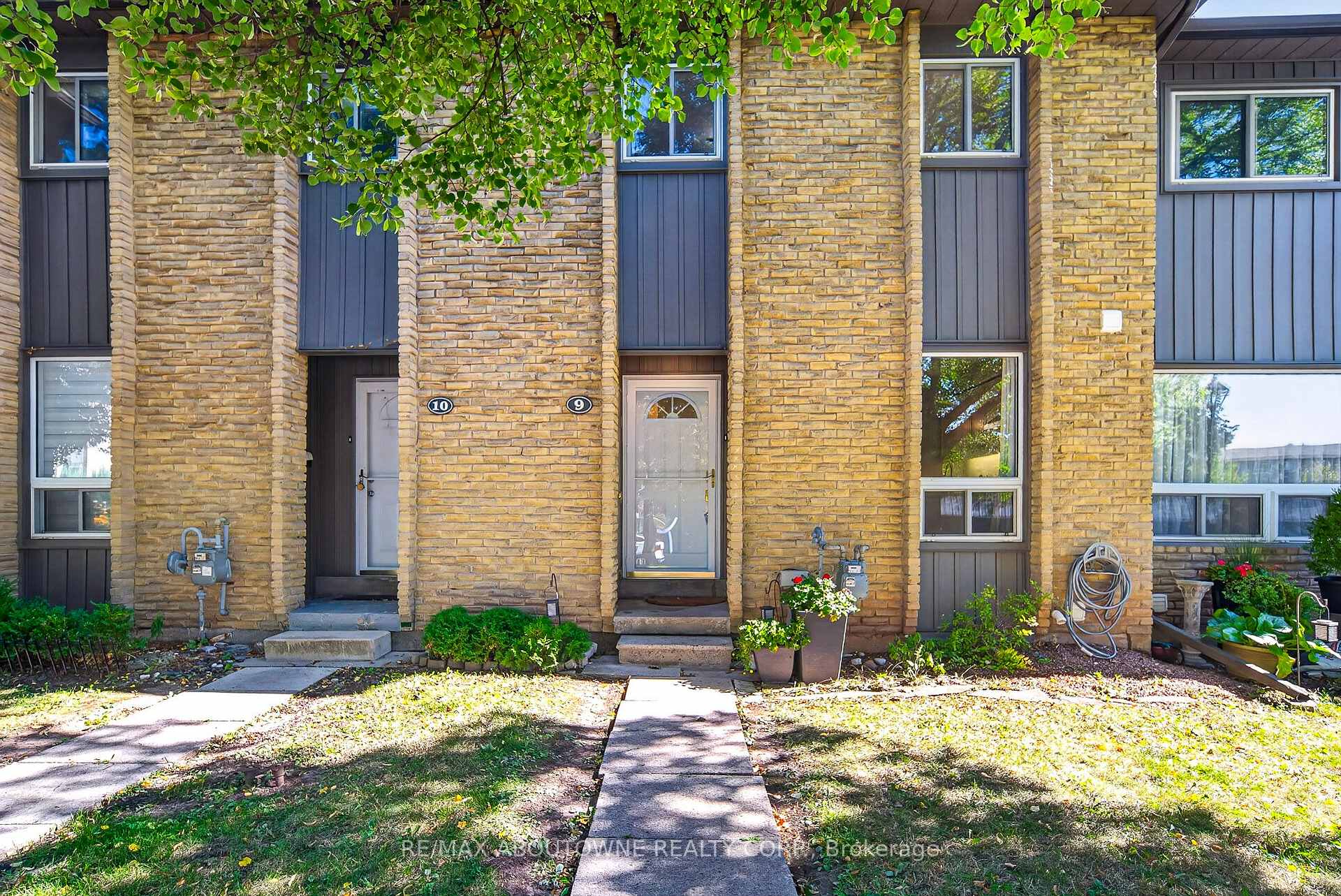 1517 Elm Road 9, Oakville, ON L6H 1W3
