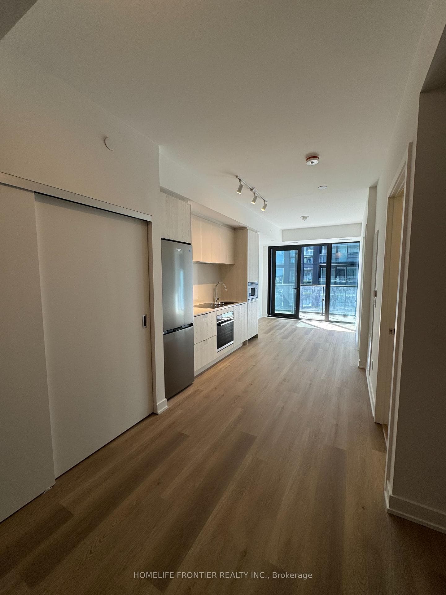 101 John Street 1615, Hamilton, ON L8R 1H7