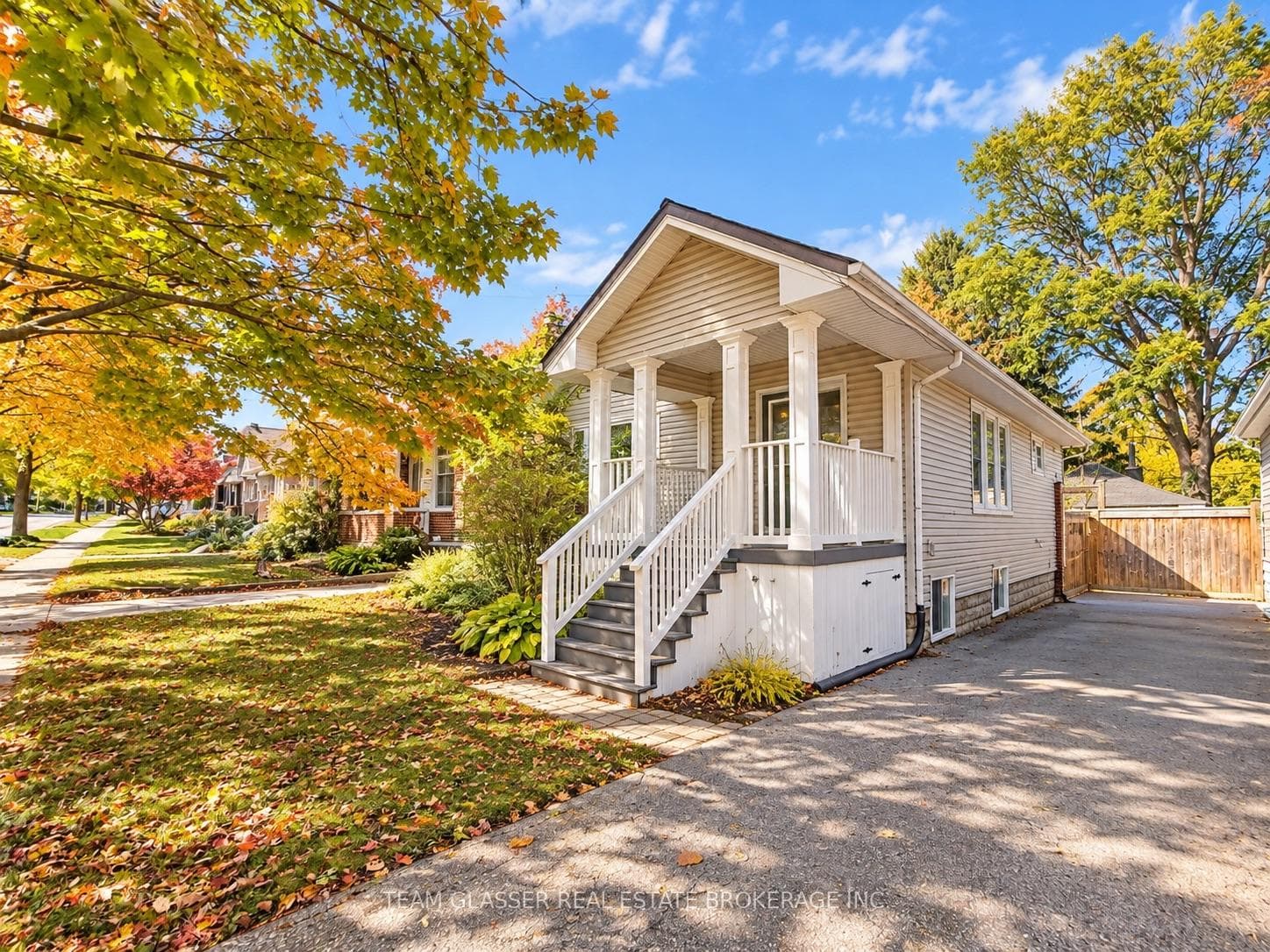676 Emery Street E, London South, ON N6C 2G4