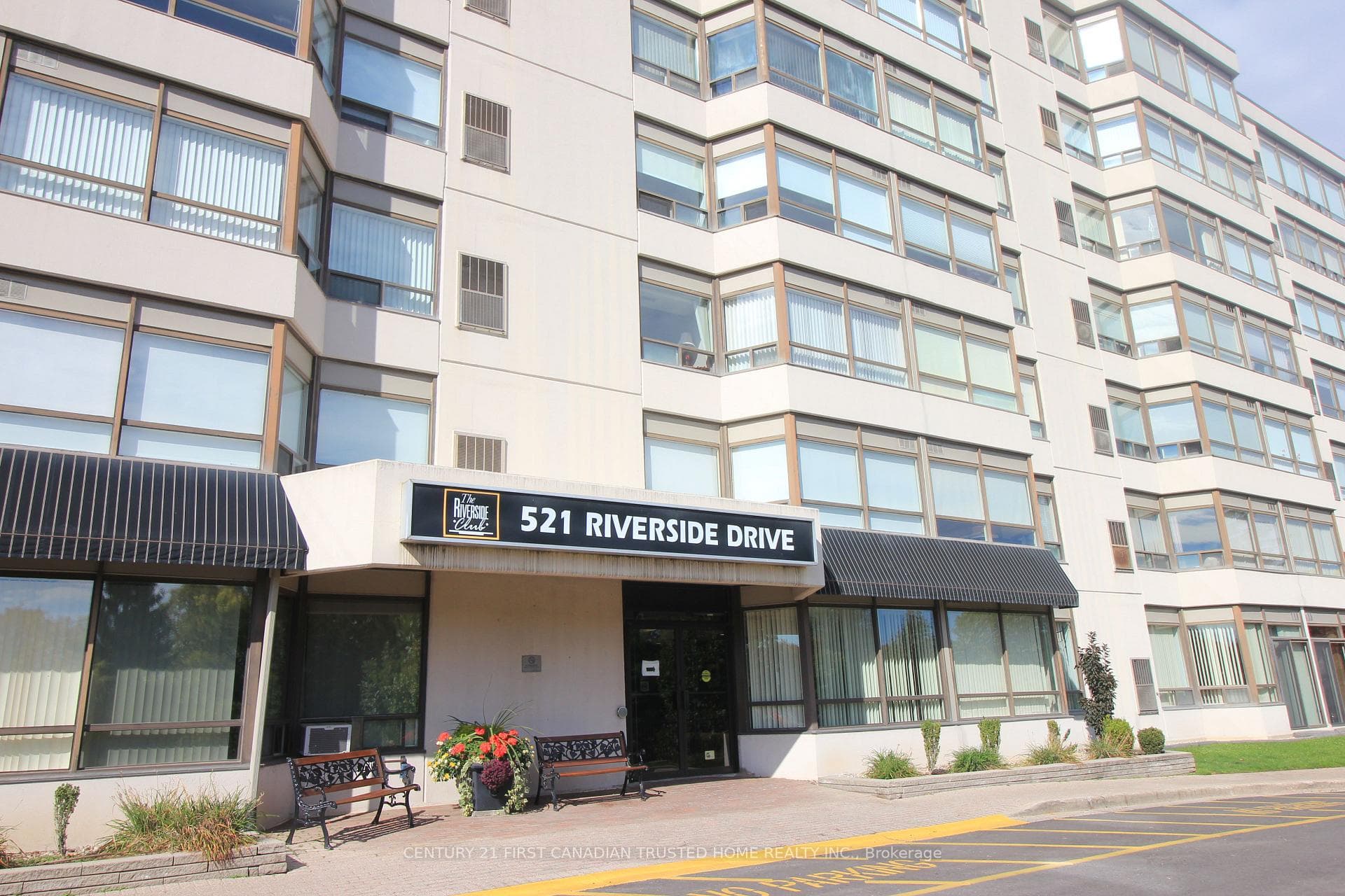 521 Riverside Drive 209, London North, ON N6H 5E2