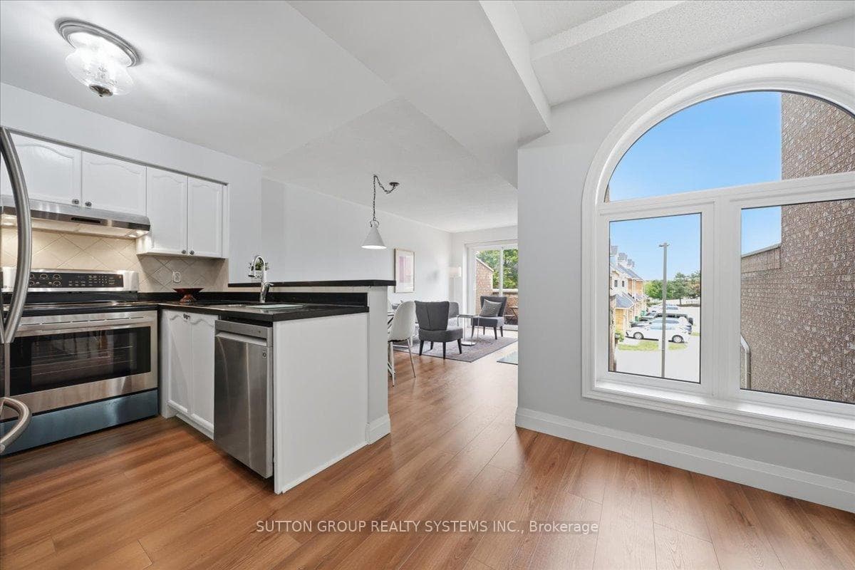 60 Barondale Drive 255, Mississauga, ON L4Z 3N8
