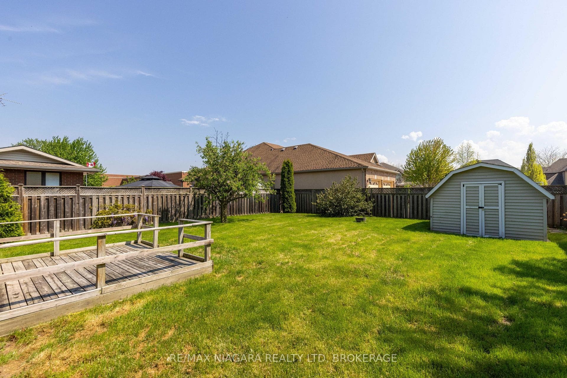 29 Granada Drive, St. Catharines, ON L2N 2S4