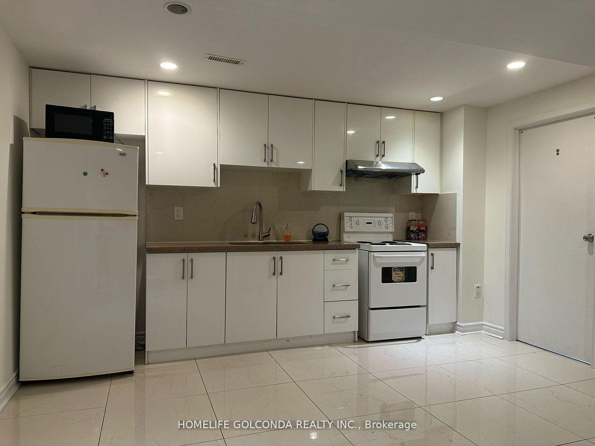 37 Halder Crescent, Markham, ON L3R 7E9