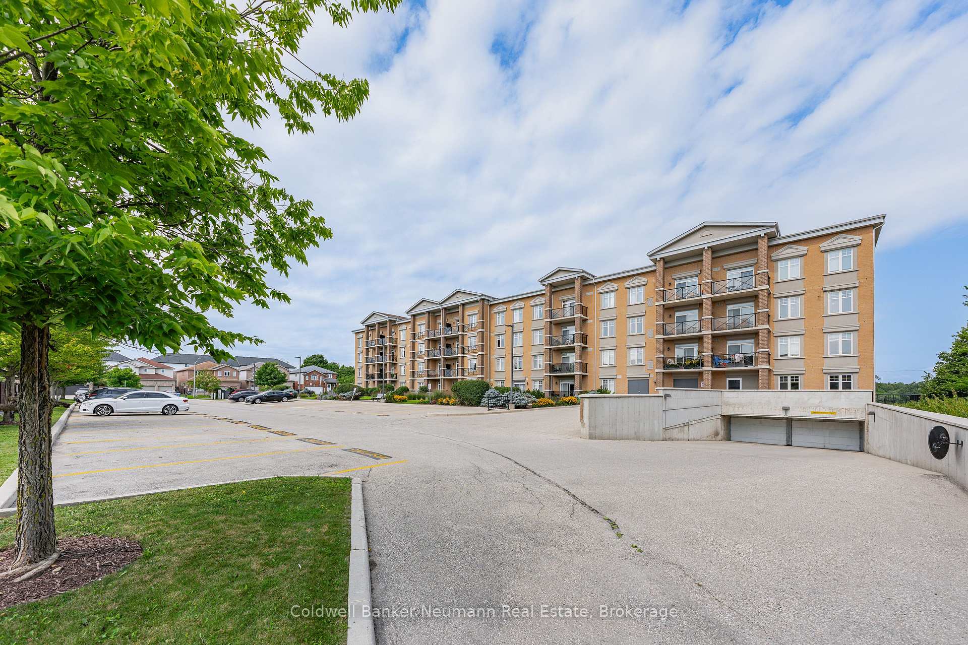 2 Colonial Drive 311, Guelph, ON N1L 0K8