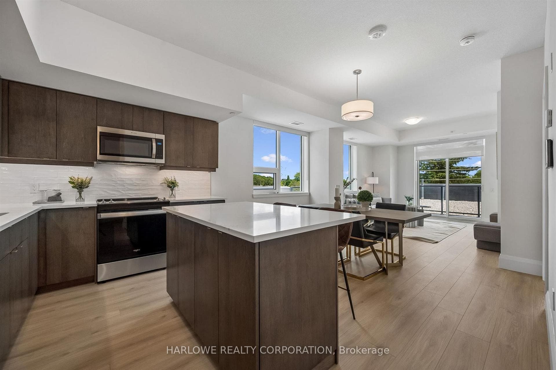 93 Arthur Street S 314, Guelph, ON N1E 0T3
