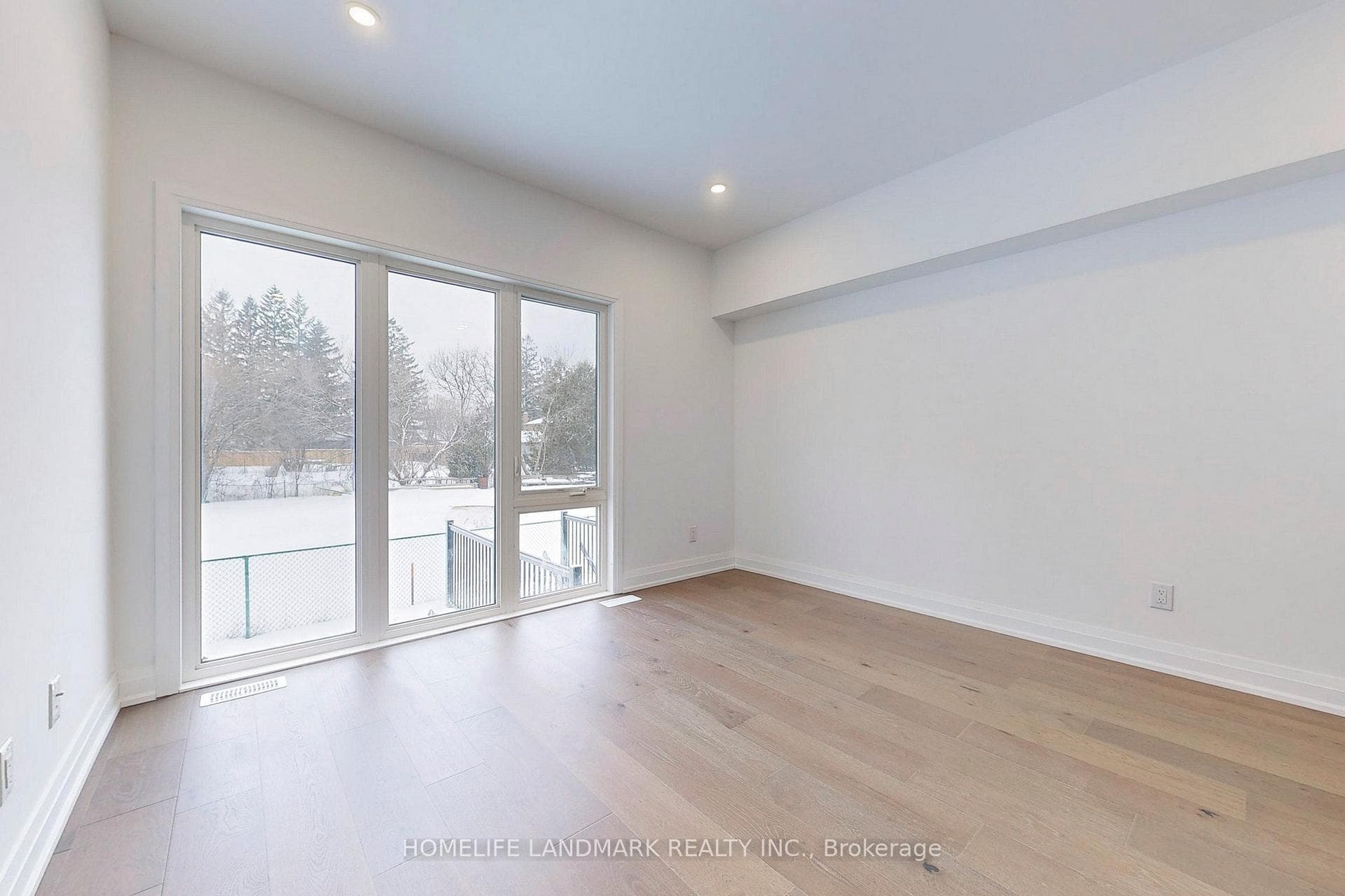 22 Persica Street Lower, Richmond Hill, ON L4E 1L3