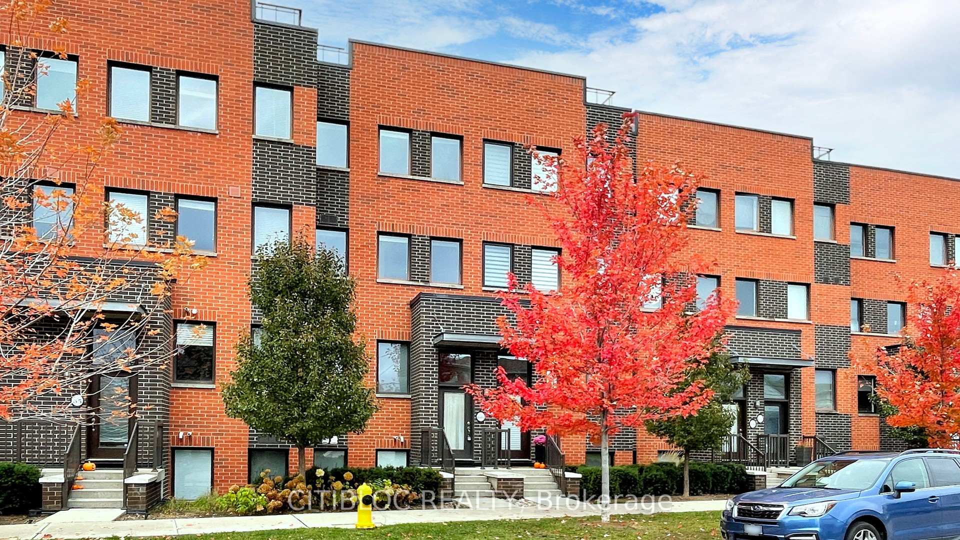 60 Winston Park Boulevard 66, Toronto, ON M3K 0A4