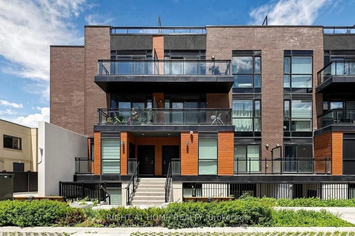 5289 Hwy 7 Street E 701, Vaughan, ON L4L 0J1