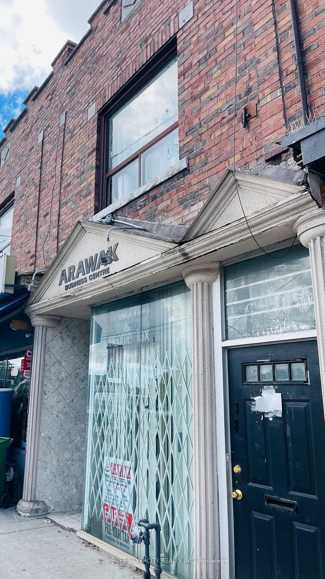 538 Oakwood Avenue, Toronto, ON M6E 2X3