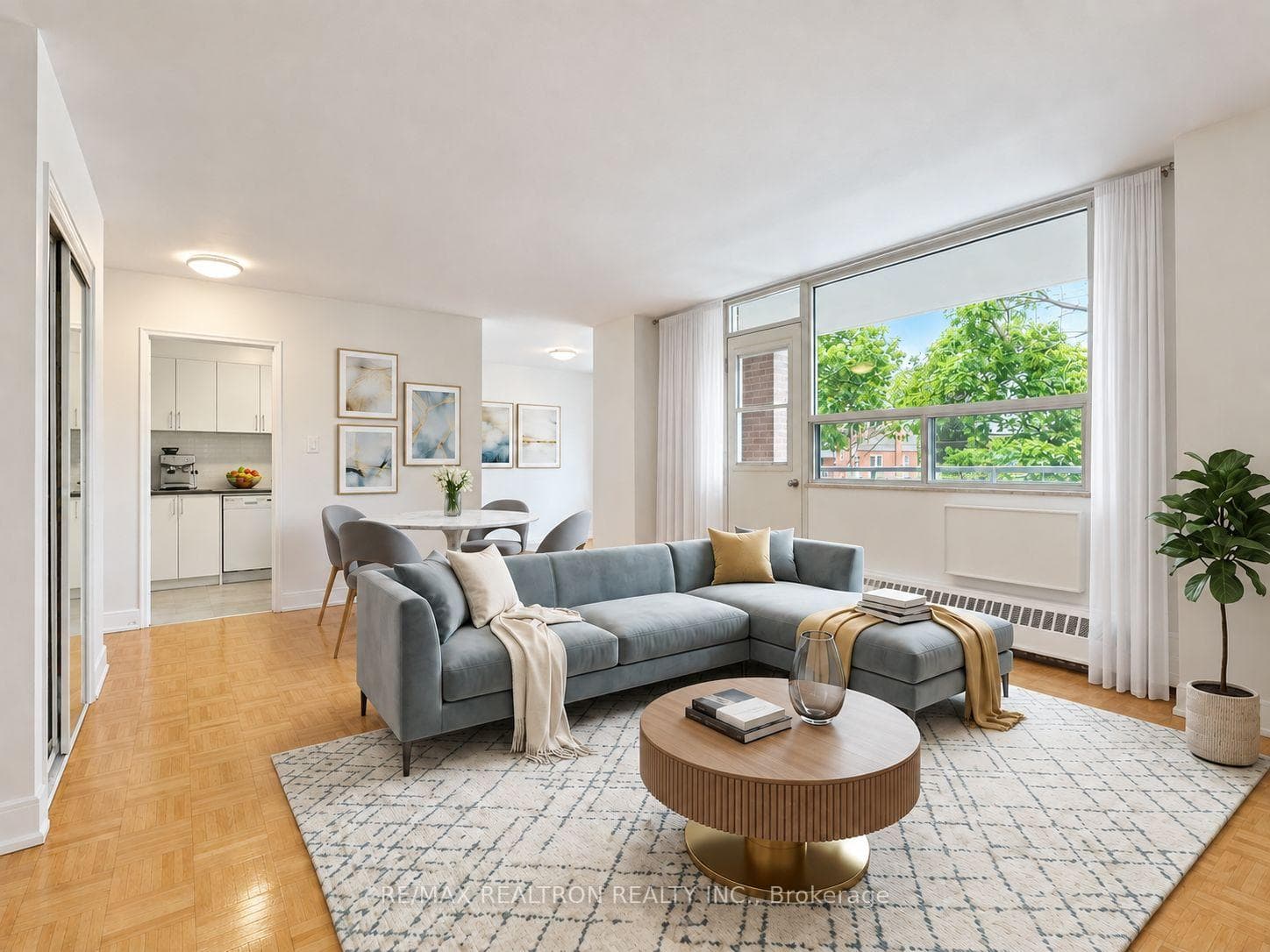 490 Eglinton Avenue E 206, Toronto, ON M4P 1M4