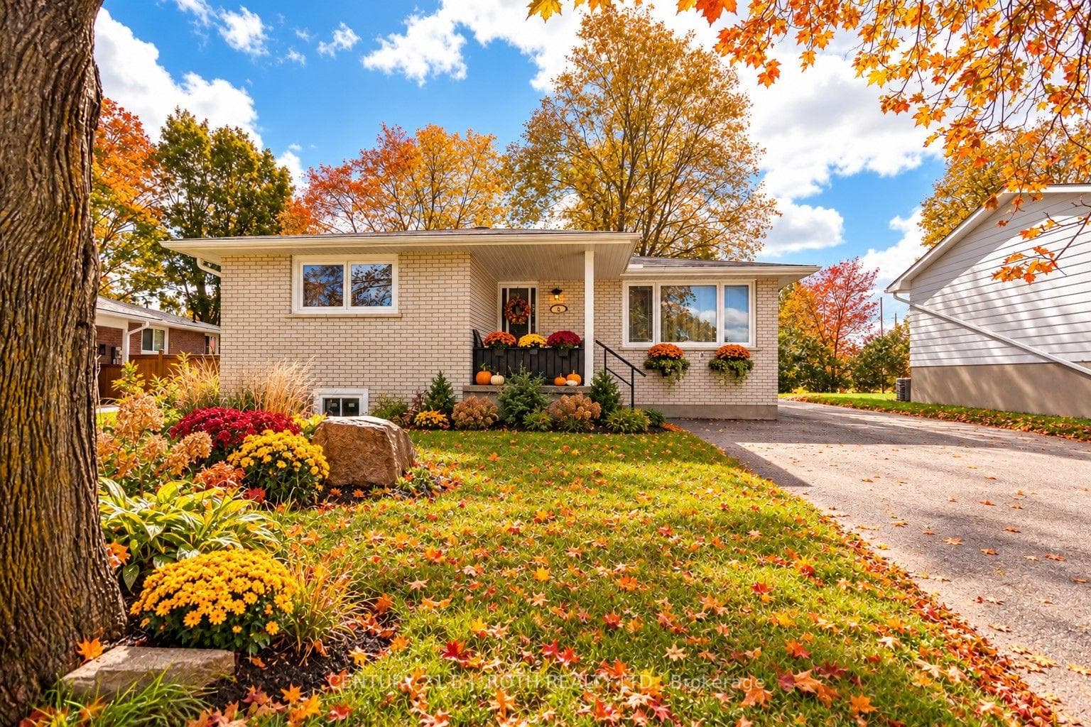 5 East Gate, Barrie, ON L4M 2V9