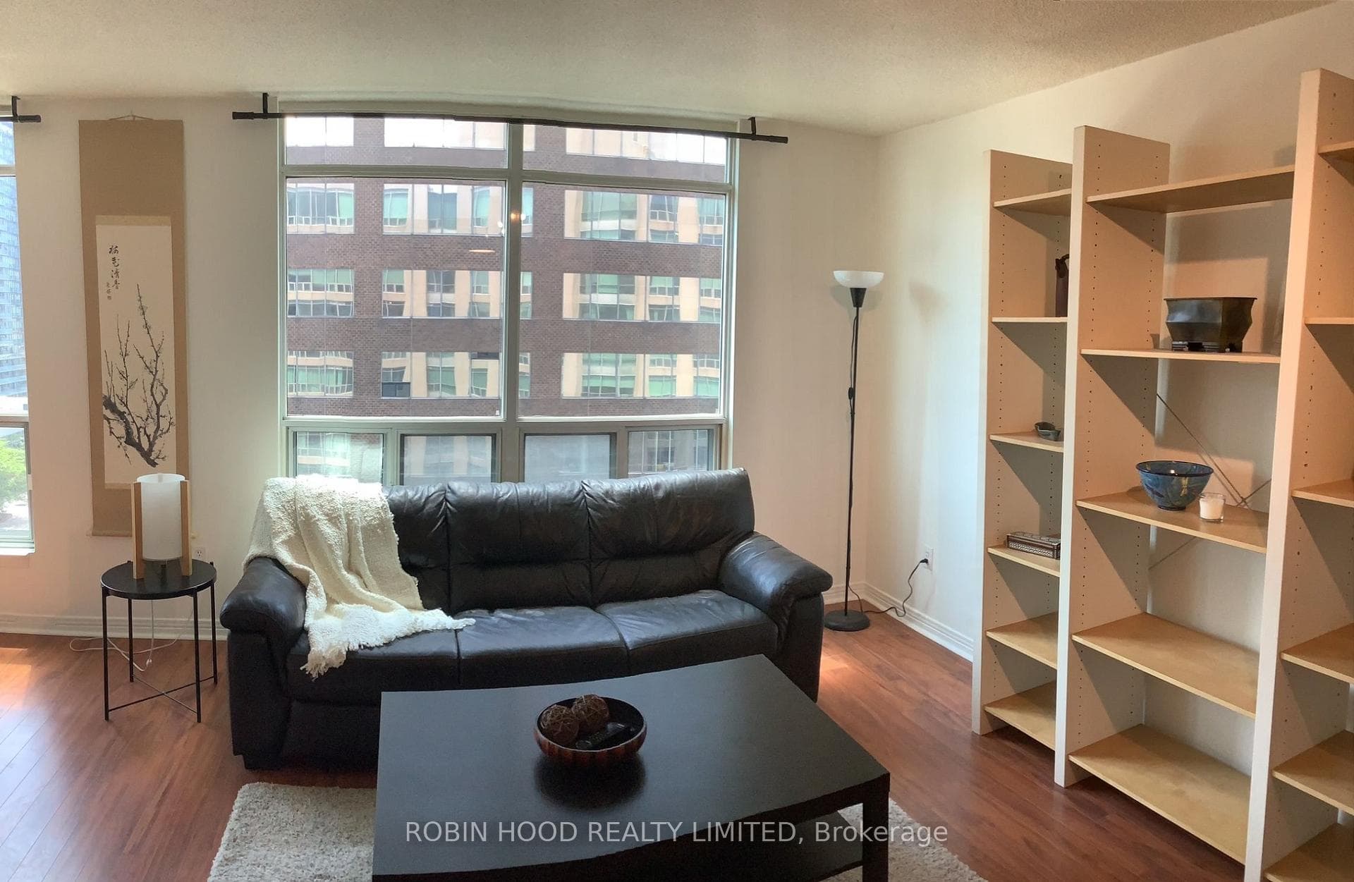 942 Yonge Street 1005, Toronto, ON M4W 3S8