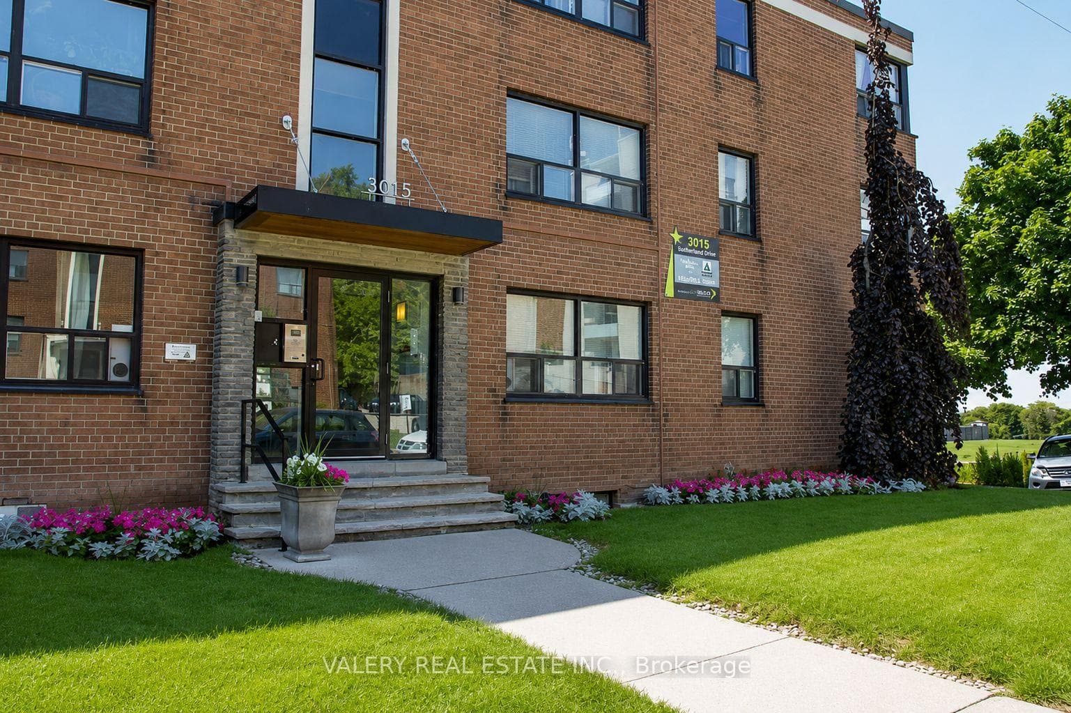 3015 Queen Street E D7, Toronto, ON ON M1N 1A2