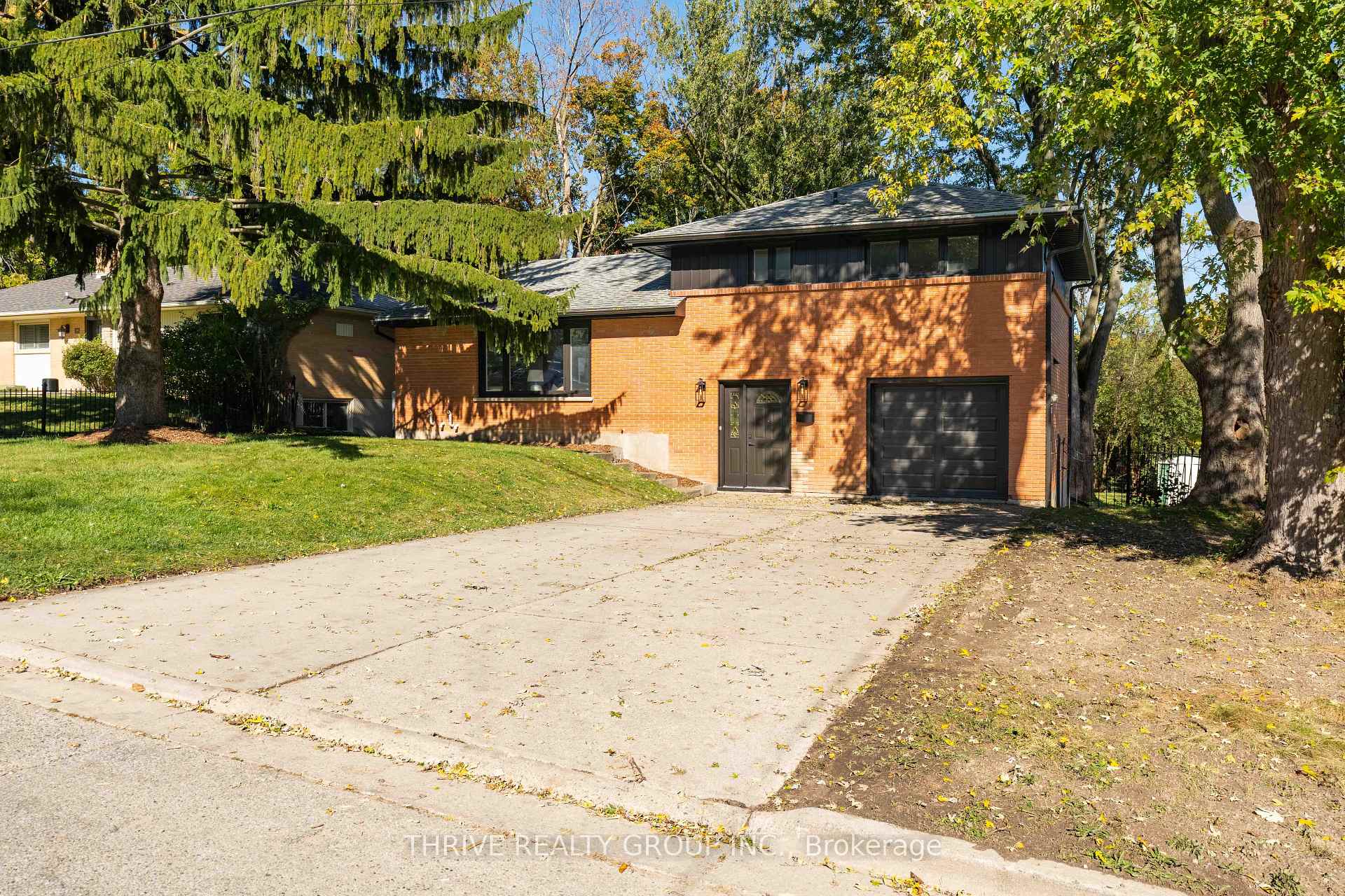 139 Deer Park Circle, London North, ON N6H 3B9