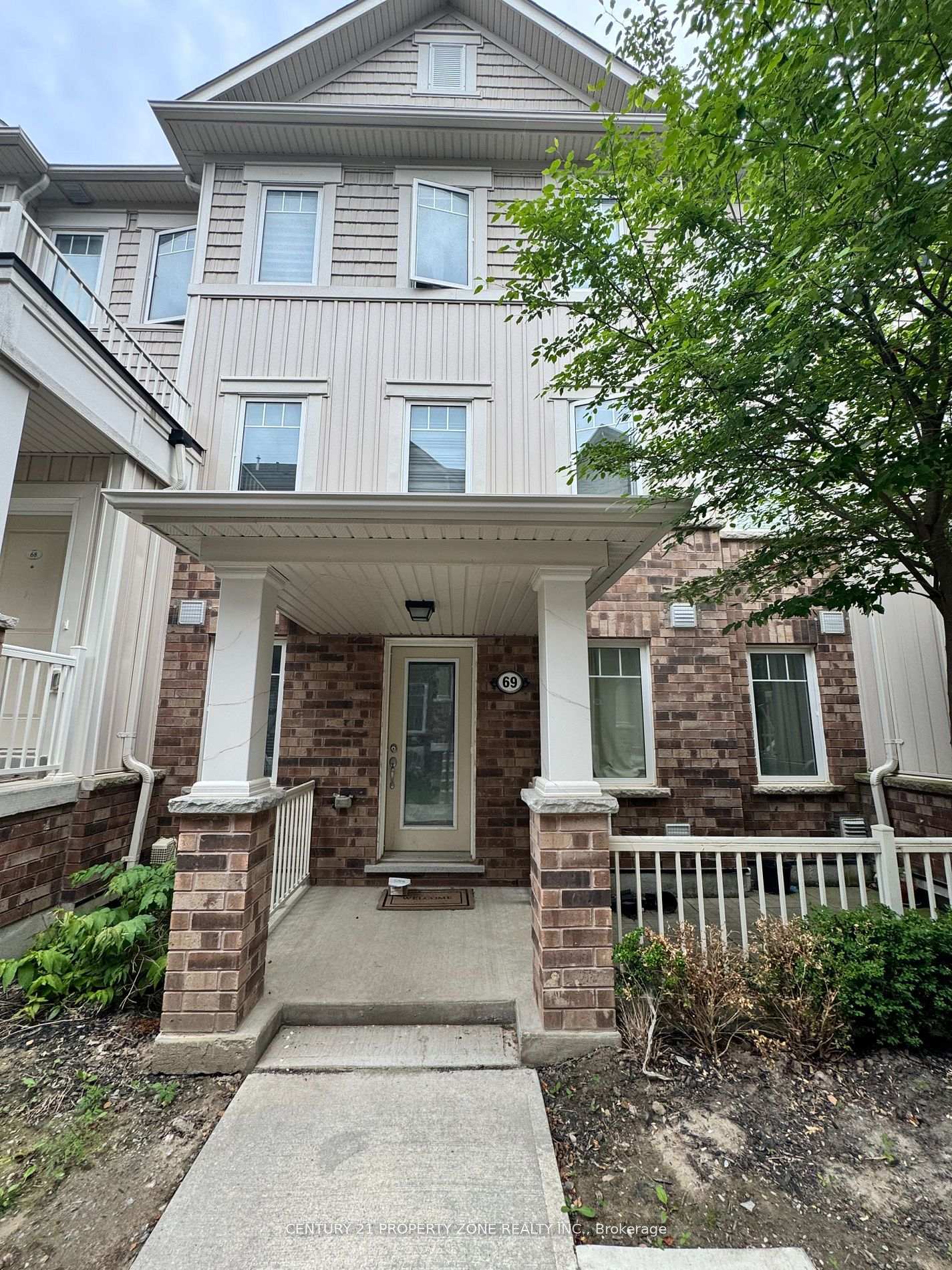 2500 Hillrise Court 69, Oshawa, ON L1L 0M6
