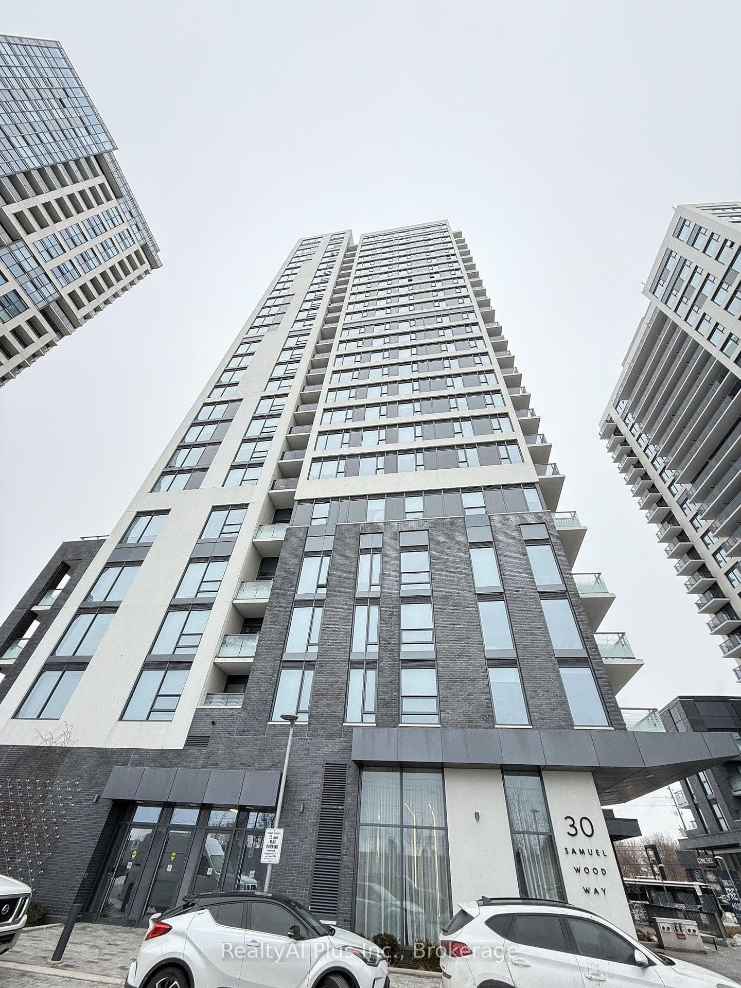 30 Samuel Wood Way 1004, Toronto, ON M9B 0C9