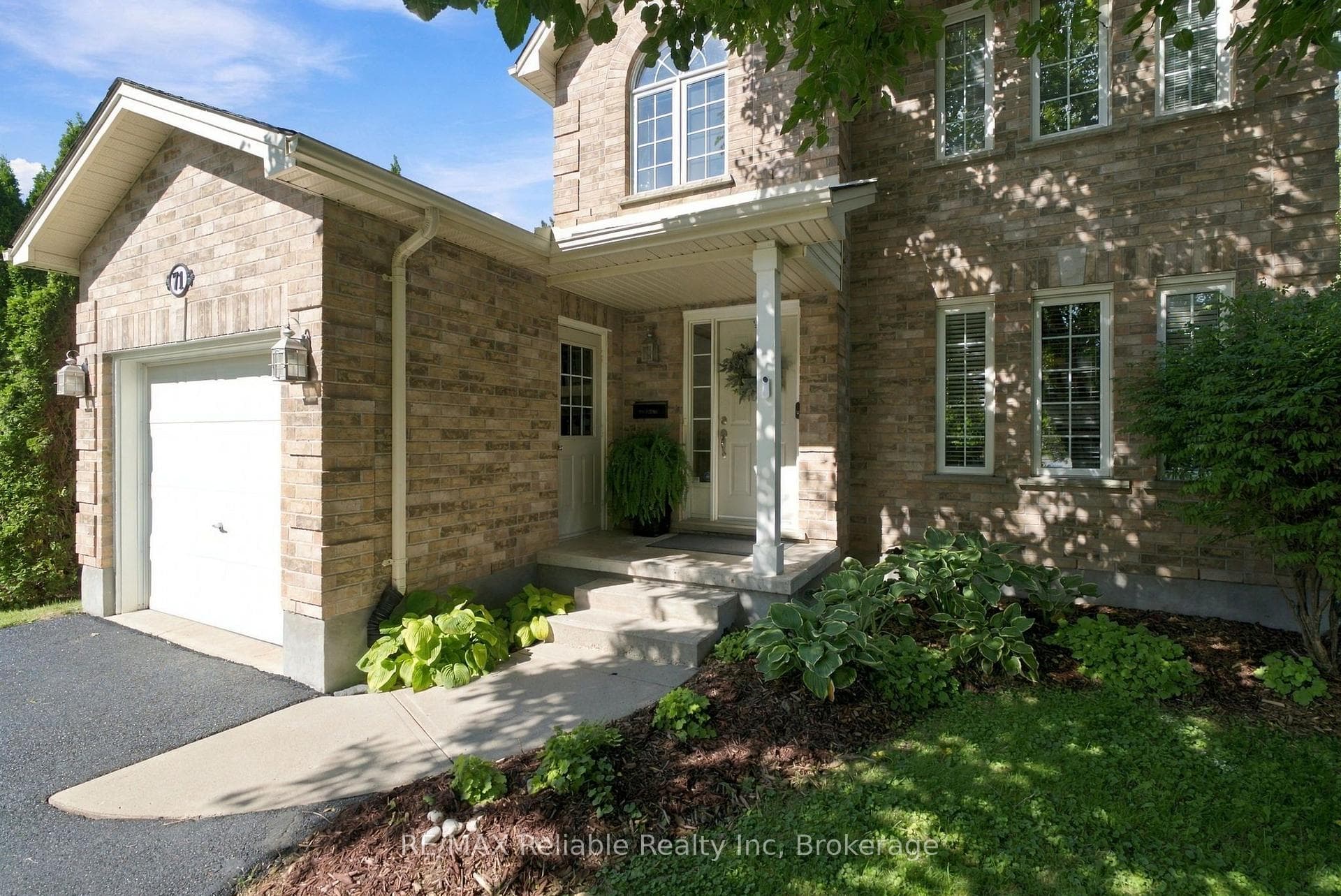 71 Meadowridge Road, London North, ON N6H 5E6