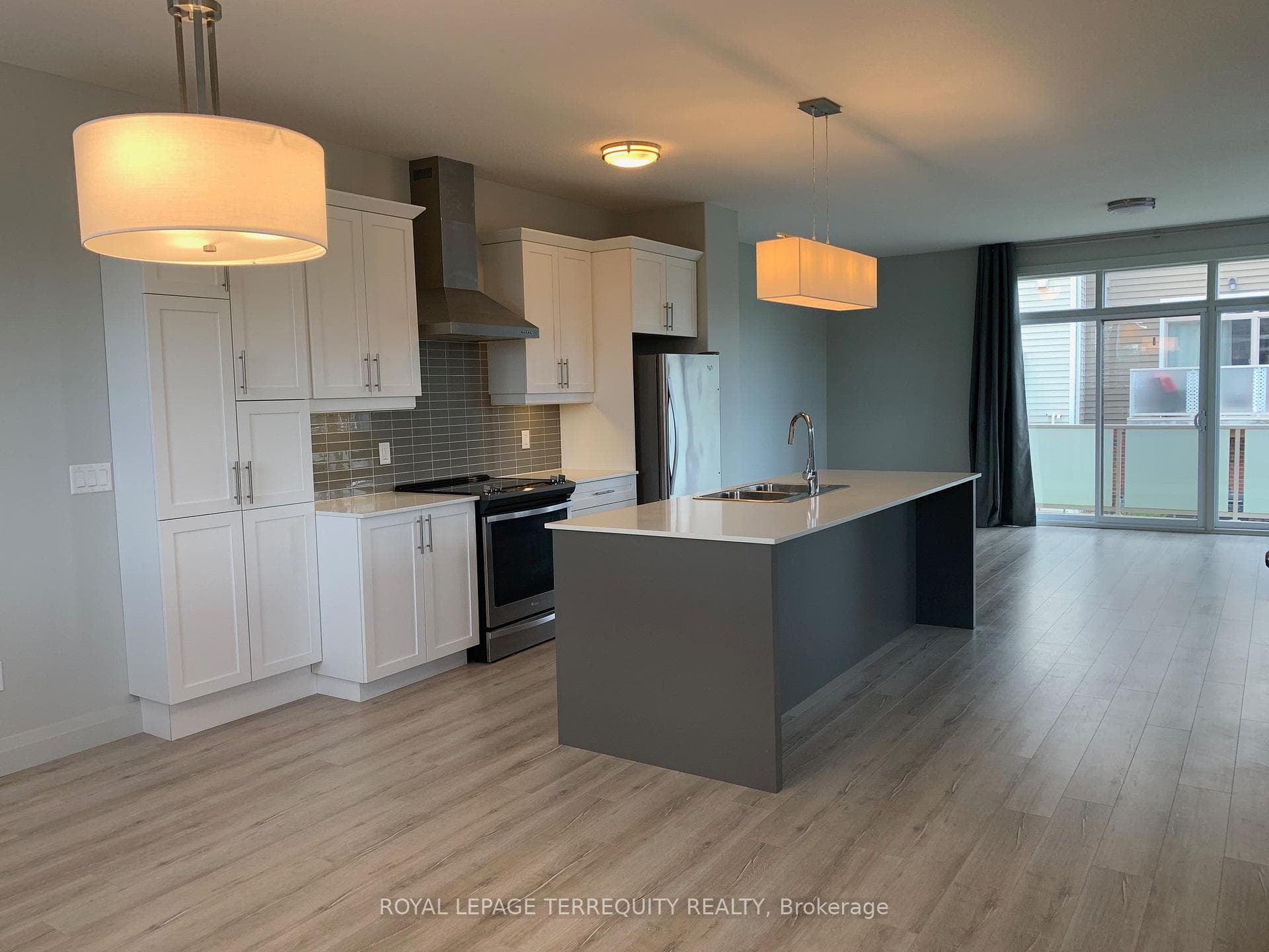 3025 Singleton Avenue 2, London South, ON N6L 0E6