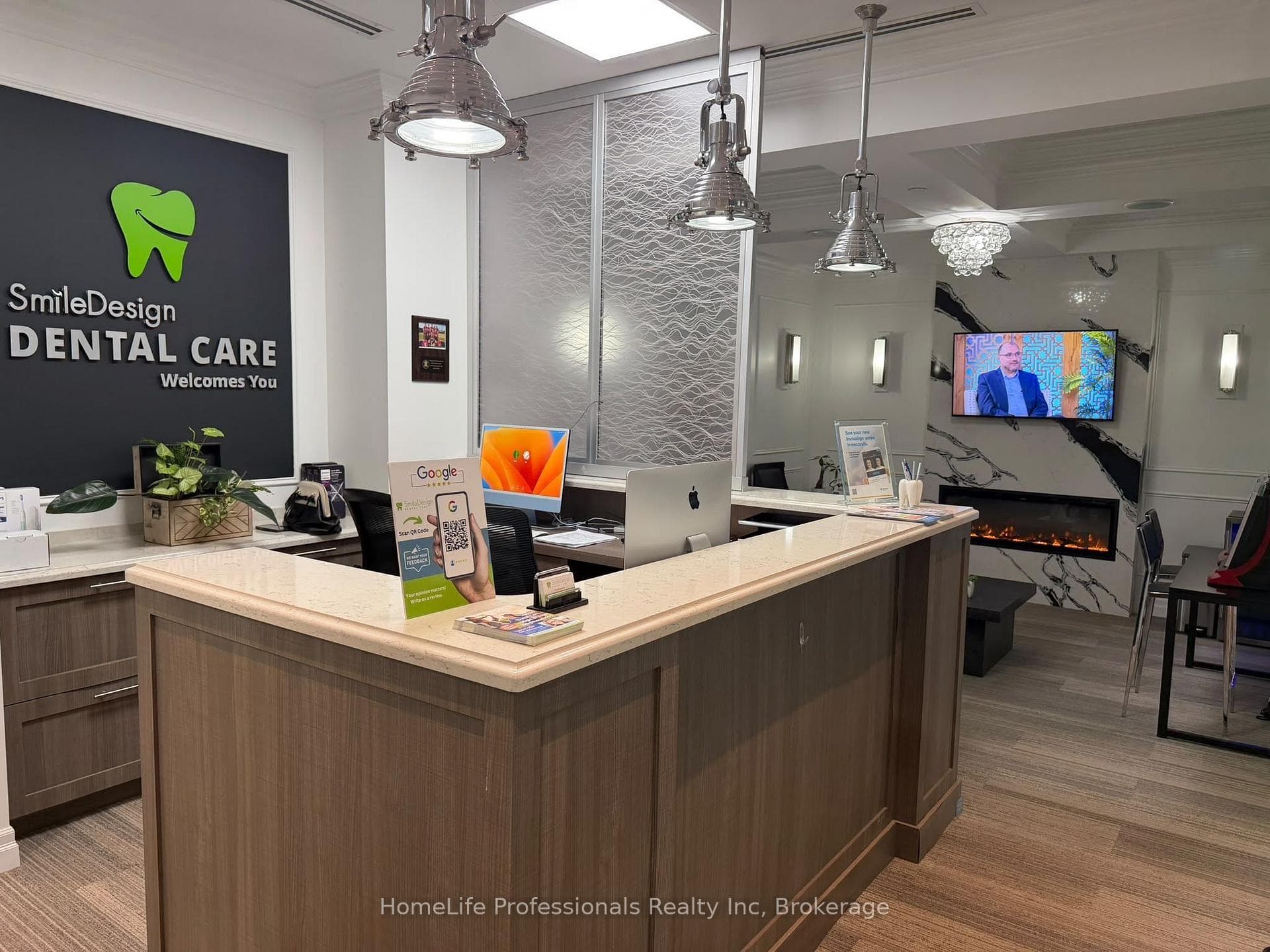 205 Lakeshore Road W 101, Oakville, ON L6K 0H8