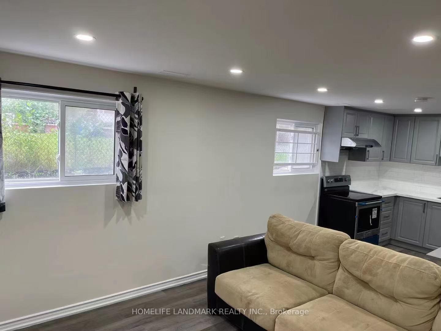 8 Chalet Road Basement, Toronto, ON M2J 3V4