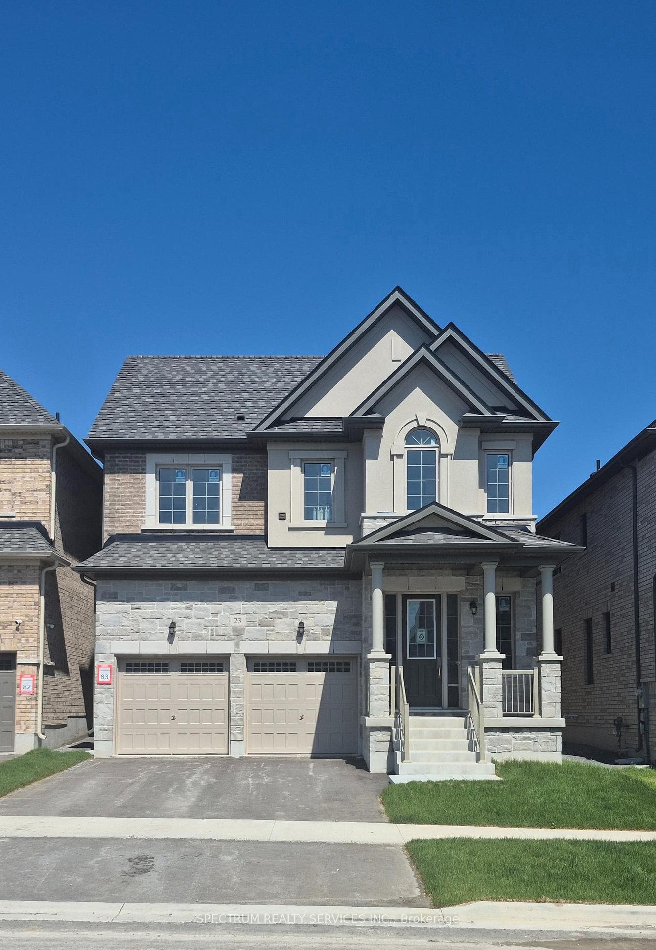 14 Rogerson Street, Clarington, ON L1B 0W4