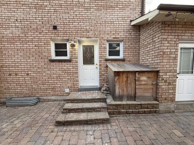 66 Foundry Crescent Lower, Markham, ON L3P 6N7