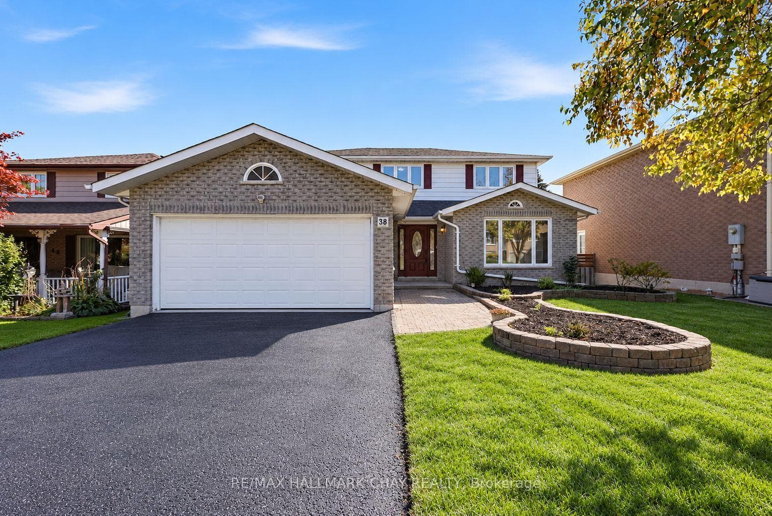 38 Imperial Crescent, Bradford West Gwillimbury, ON L3Z 2N7