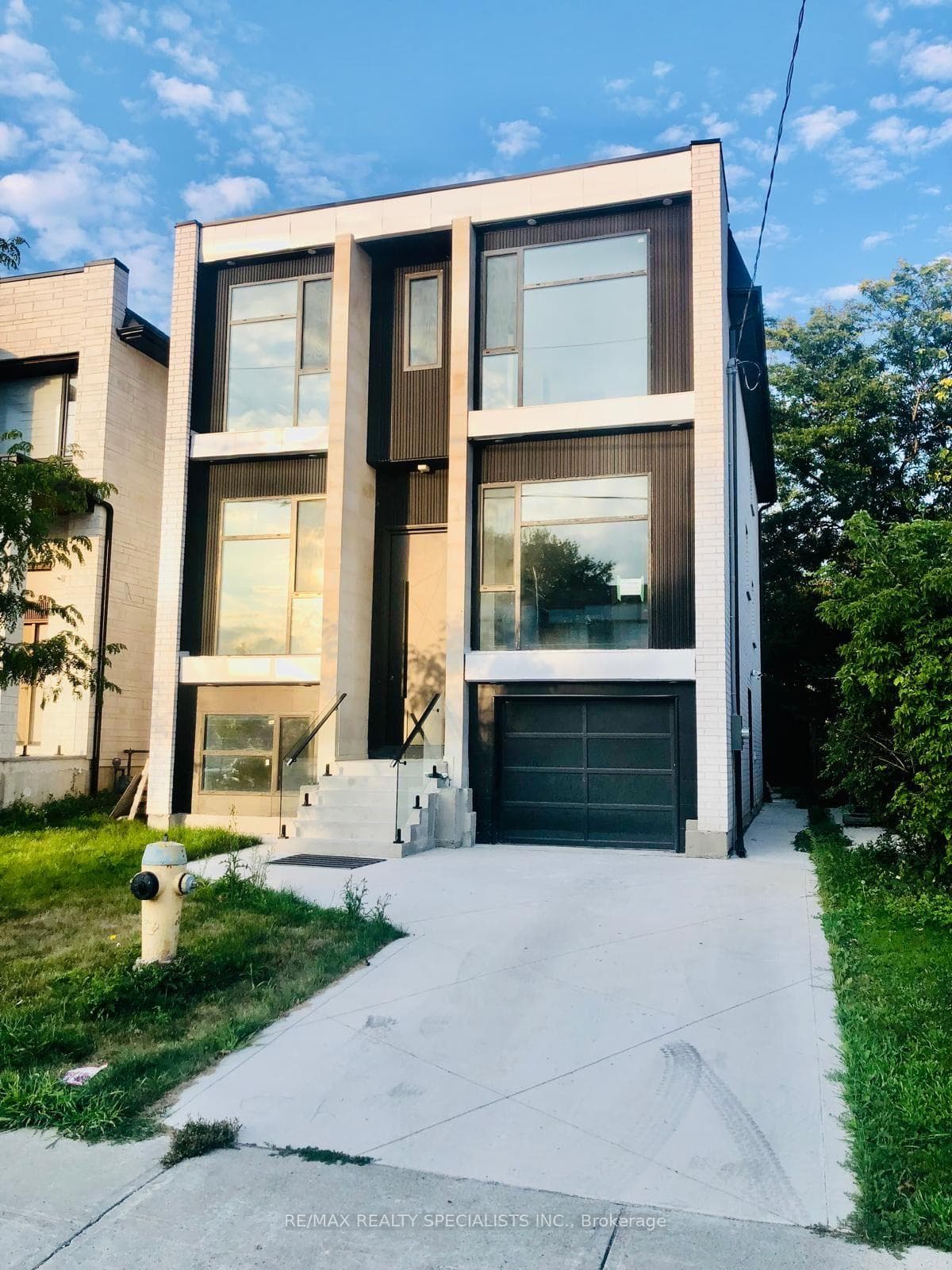 65 Bexhill Avenue Basement, Toronto, ON M1L 3B7
