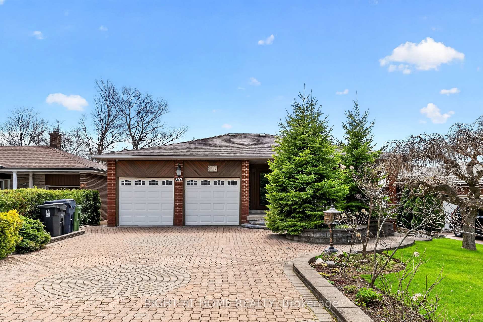 397 Maple Leaf Drive, Toronto, ON M6L 1P4